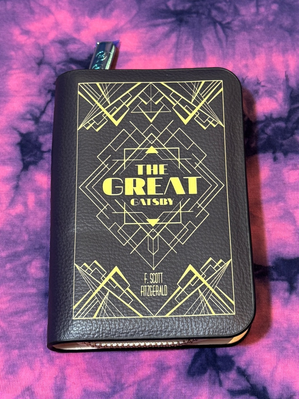 The Great Gatsby Themed Black & Gold Zip Wallet